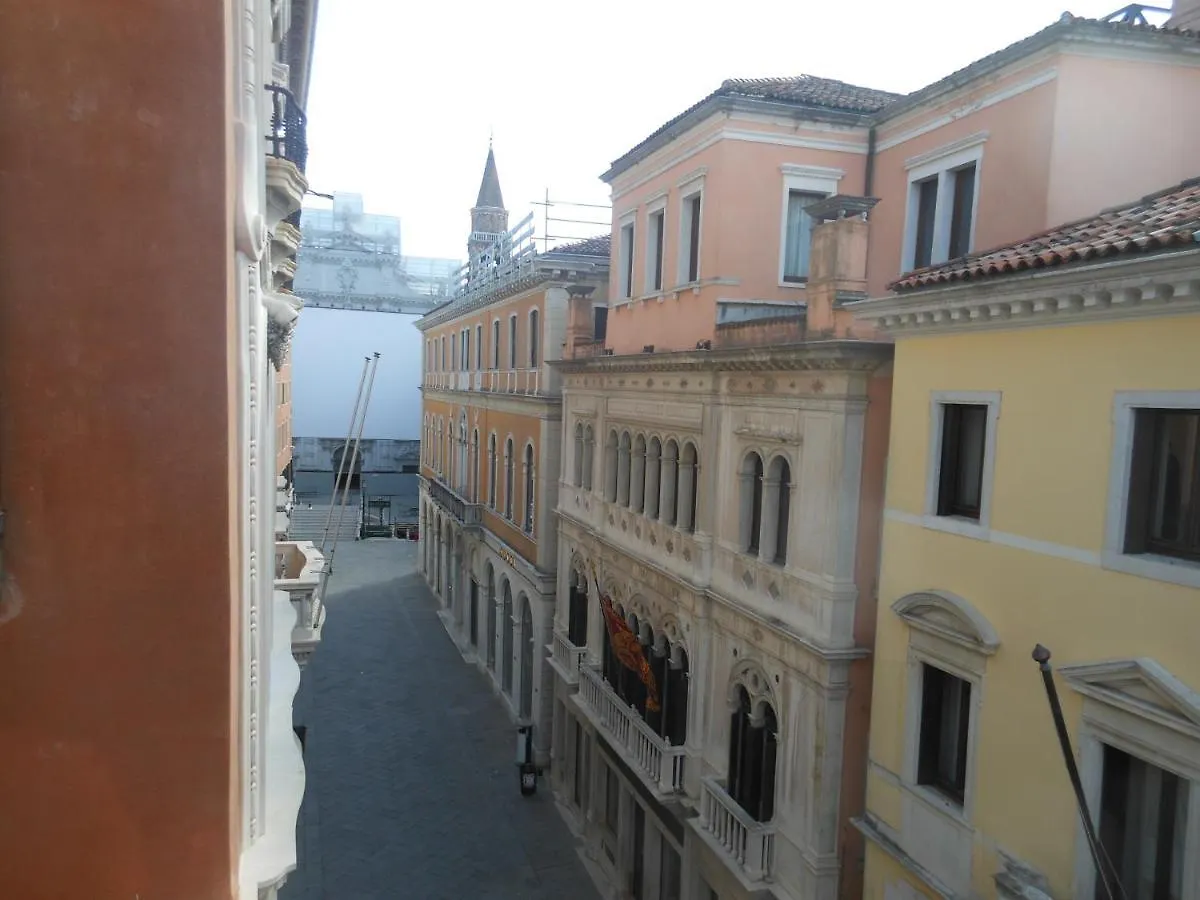 Apartamento Appartamenti A San Marco Veneza